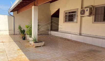 CASA COM DOIS DORMITÓRIOS NO ARARUNA