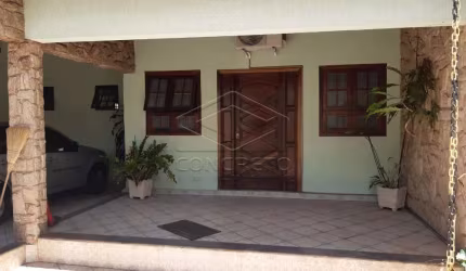 RESIDÊNCIA AMPLA NA VILA FALCÃO