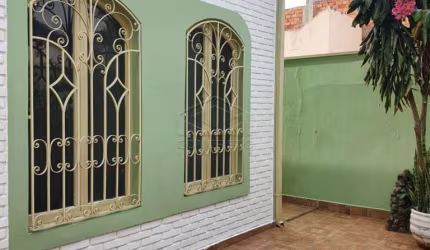 Linda Casa Disponível para Venda com 4 Dormitórios