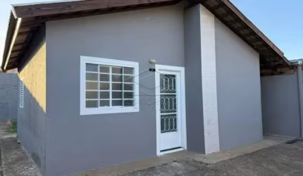 Casa á Venda  - Jardim Maria Luiza