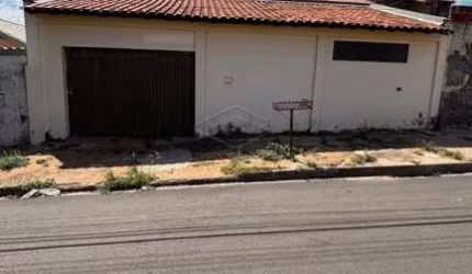 CASA À VENDA - NÚCLEO EDSON FRANCISCO DA SILVA