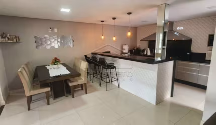Linda residência localizado no bairro Vila Industrial Bauru-SP
