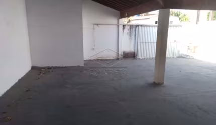 CASA PARA LOCAÇÃO OU VENDA DE 3 QUARTOS SENDO 1 SUÍTE PRÓXIMO A AV. CASTELO BRANCO