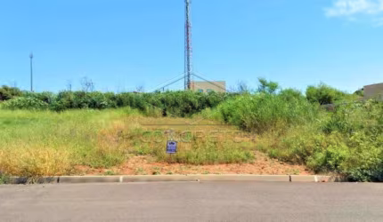 LOTE NO PARQUE RESIDENCIAL CASTELO