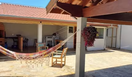 Linda Casa no Jardim Reflorenda