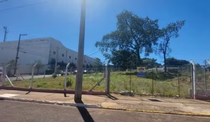 Área na Vila Aviação