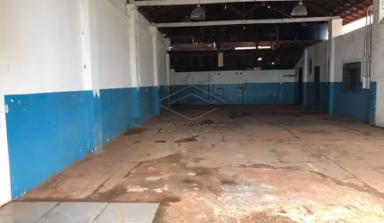 CENTRO  -  BARRACÃO