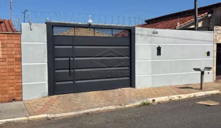 CASA E ÁREA DE LAZER - BELA VISTA