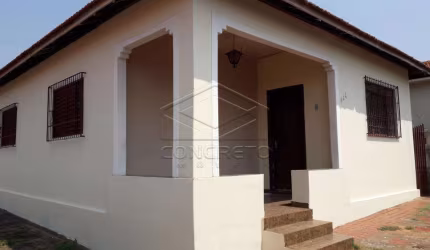 Casa Padrão em Agudos