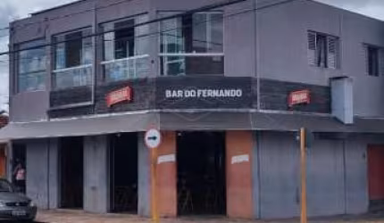Casa com ponto comercial - Bela Vista