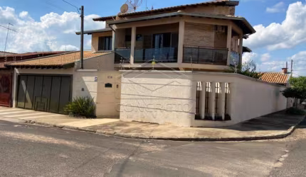 SOBRADO À VENDA - JD. MARCIA EM AGUDOS