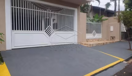 VENDE-SE RESIDÊNCIA - COND. SAMAMBAIA