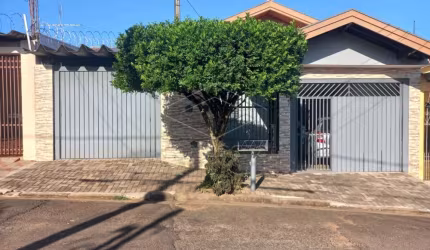 DUAS CASAS NO BELA VISTA