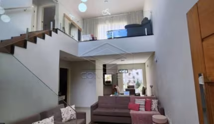 Casa com piscina - Vista Alegre