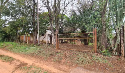 4 LOTES DE 750m² cada, podendo vender todos juntos ou 2 e 2!
