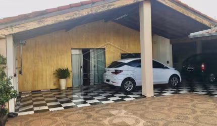 Casa Padrão em Lençóis Paulista