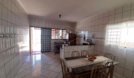Casa Padrão em Lençóis Paulista