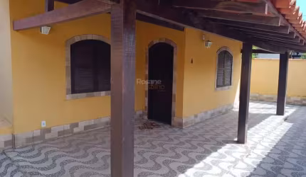 Casa para Venda em Iguaba Grande, Iguaba Pequena, 2 dormitórios, 2 banheiros, 1 vaga