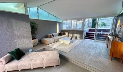 Cobertura Triplex de 533m² com Lazer Completo e 5 Suítes