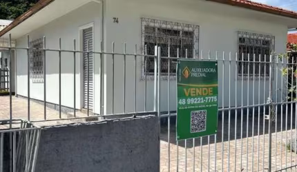 Casa com 2 quartos à venda na Rua Custódio Fermino Vieira, 74, Saco dos Limões, Florianópolis, 80 m2 por R$ 680.000