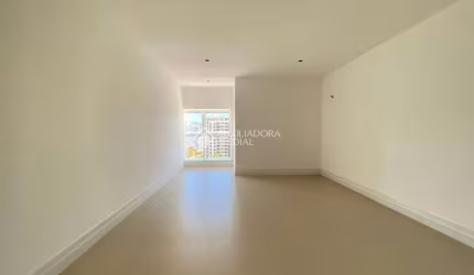 Sala comercial à venda na Rua General Eurico Gaspar Dutra, 1475, Estreito, Florianópolis, 34 m2 por R$ 390.000