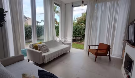 Casa em condomínio fechado com 3 quartos à venda na Rua Gaivotas, 20, Lagoa da Conceição, Florianópolis, 245 m2 por R$ 2.660.000