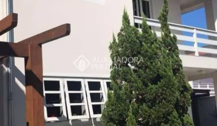 Casa com 3 quartos à venda na Rua Marciano Bonifácio de Souza, 101, Centro, Palhoça, 281 m2 por R$ 1.485.000