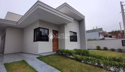 Casa com 3 quartos à venda na Rua Narciso, 94, Bela Vista, Palhoça, 83 m2 por R$ 620.000