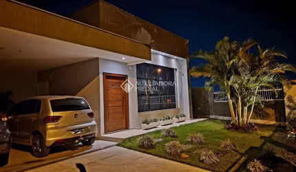 Casa em condomínio fechado com 3 quartos à venda na Henriqueta Deolinda Da Silva, 496, Forquilhas, São José, 179 m2 por R$ 1.650.000