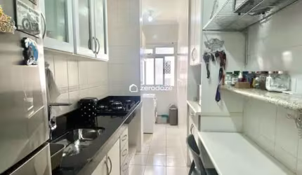 Apartamento Condomínio Enseada