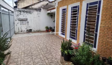 Casa no centro de Jacareí