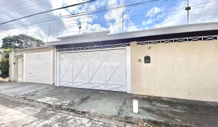 Casa térrea no Jardim das Indústrias em São José dos Campos