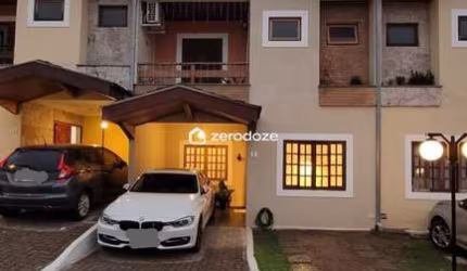 Casa de condomínio no Jardim das Indústrias em São José dos Campos