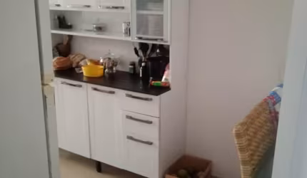 Salão comercial vende