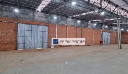 Galpão para alugar, 3000 m² por R$ 40.000/mês - Botucatu/SP