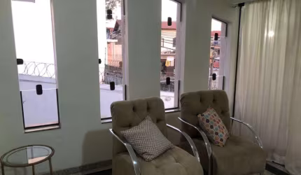Casa com 4 quartos à venda na Minaslândia, Belo Horizonte , 235 m2 por R$ 1.050.000