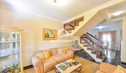 Casa com 4 quartos à venda na Tenente-brigadeiro Francisco Assis Correa de Mello, 572, Jardim das Américas, Curitiba por R$ 800.000