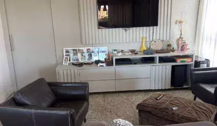 Apartamento com 4 dormitórios à venda, 213 m² por R$ 890.000,00 - Mercês - Uberaba/MG