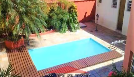 BELA CASA COM PISCINA NO JARDIM PAULISTA