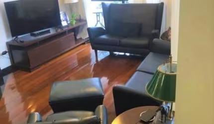 Apartamento no Bosque da Saúde.