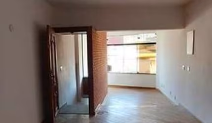 Casa com 2 quartos à venda na Rua Maranjaí, 372, Vila Monumento, São Paulo, 200 m2 por R$ 850.000