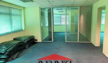 Sala Comercial, Próximo ao metrô Saúde.