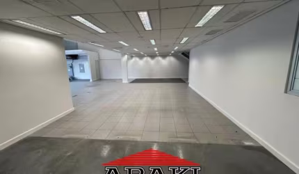 Comercial com 382m² de área útil, com 6 vagas!