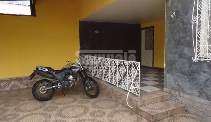 Casa com 4 quartos à venda na Rua Jaboatão, Campo Grande, Rio de Janeiro, 249 m2 por R$ 650.000