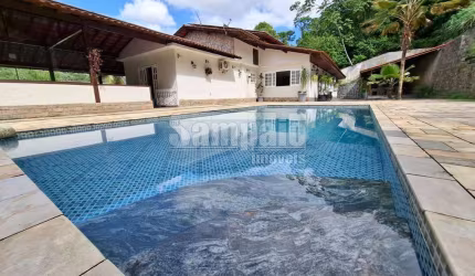 Casa em condomínio fechado com 4 quartos à venda na Estrada do Cantagalo, Campo Grande, Rio de Janeiro, 1651 m2 por R$ 2.200.000