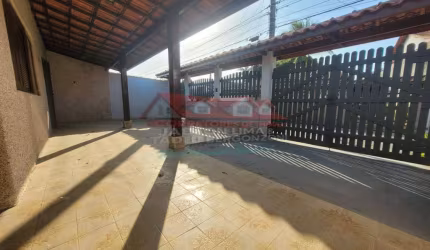 Casa com 3 quartos à venda na Praia das Palmeiras, Caraguatatuba , 167 m2 por R$ 720.000