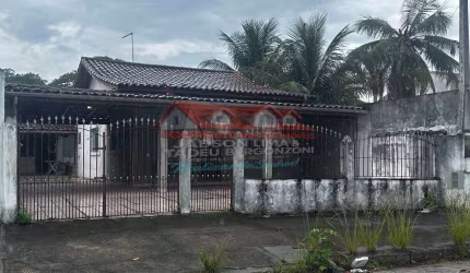 Casa com 4 quartos à venda na Praia das Palmeiras, Caraguatatuba  por R$ 480.000