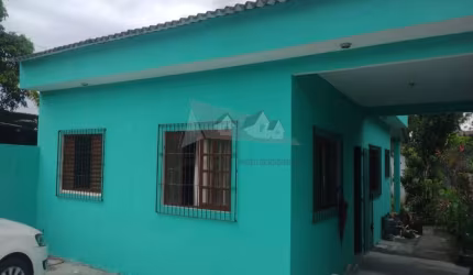 Casa com 2 quartos à venda no Travessão, Caraguatatuba , 129 m2 por R$ 310.000
