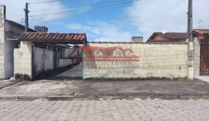 Casa com 2 quartos à venda no Jardim das Gaivotas, Caraguatatuba , 50 m2 por R$ 380.000