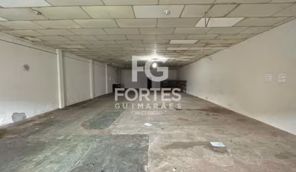 Salão Comercial com 343m² de área construída no Bairro Centro !